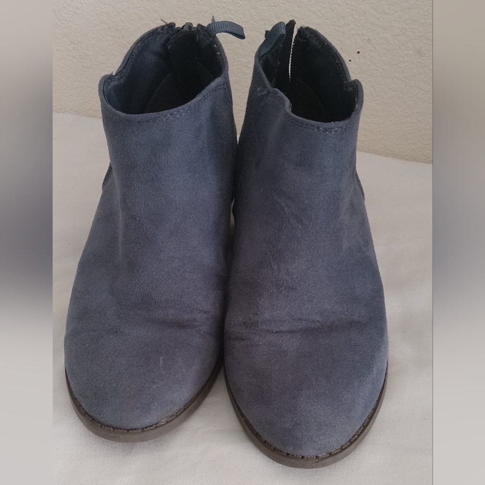 Old Navy /Navy blue short boots for Kids